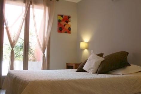 L'Hotellerie Kouros Cuers Rom bilde